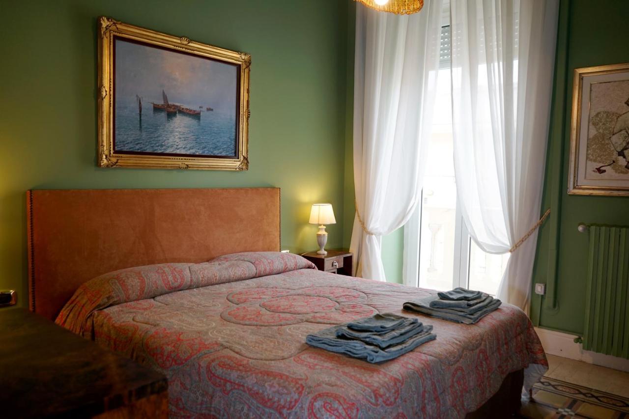 Appartamento Di Fronte Al Mare By Apulia Accommodation Bari Exterior foto