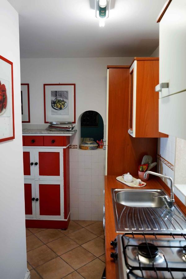 Appartamento Di Fronte Al Mare By Apulia Accommodation Bari Exterior foto